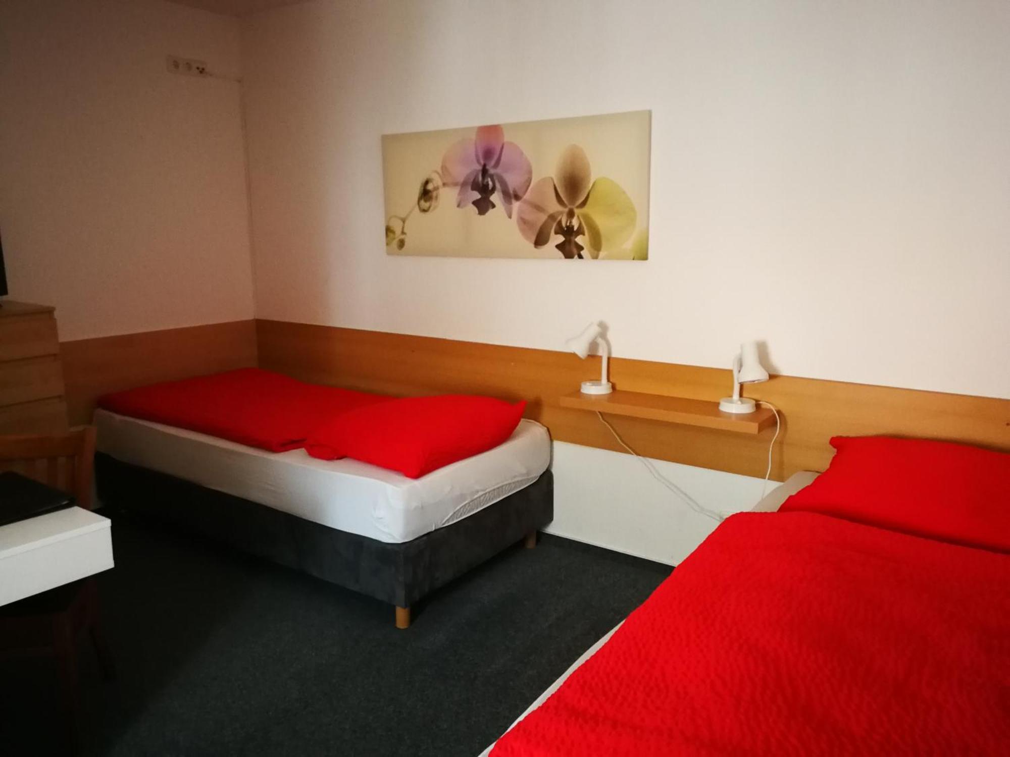 Pension Zum Angestellten Porta Westfalica Ruang foto